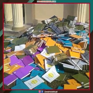 Universitas-Lancang-Kuning Skripsi-dicampakkan-dihalaman-kampus-UNILAK