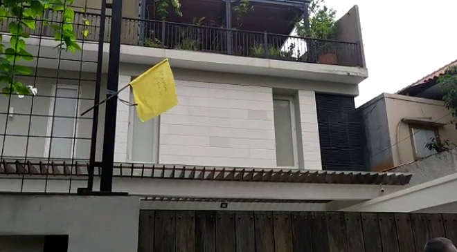 Bendera Kuning Jadi Simbol Berduka Bendera Kuning Jadi Simbol Berduka