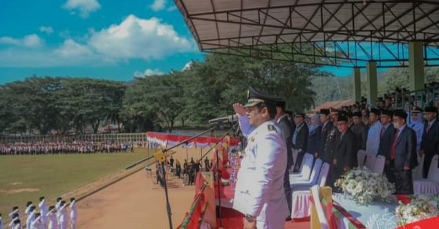 HUT RI 77 HUT RI