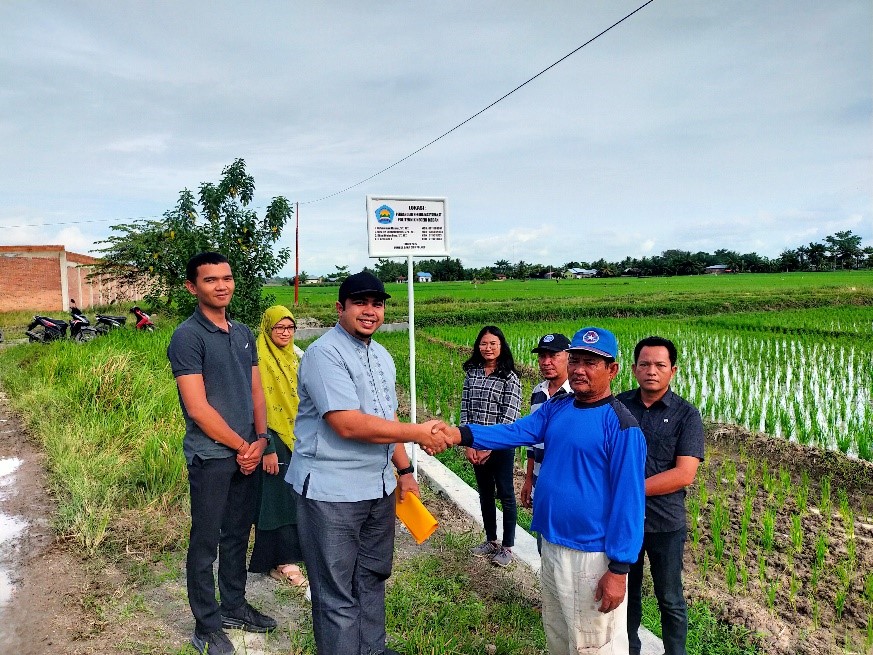 Polmed Bangun Tembok Penahan Tanah